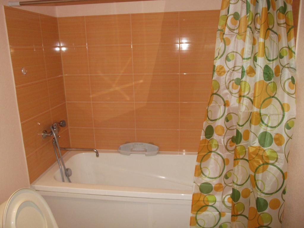 Petera Apartaments Ventspils Zimmer foto